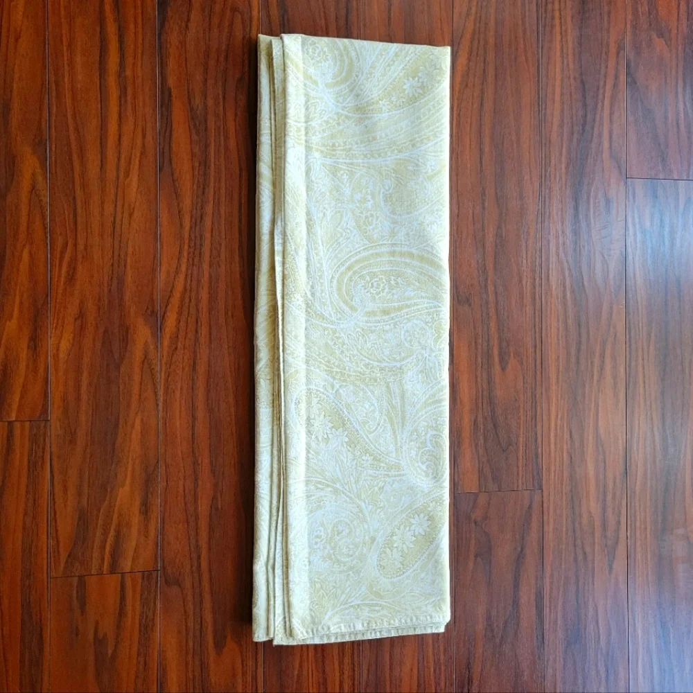 Source Unknown rectangular paisley